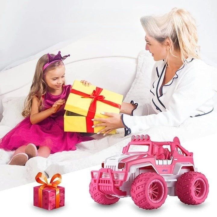 “BuildMover 1: Light up the fun with the high-speed remote-controlled car.” 