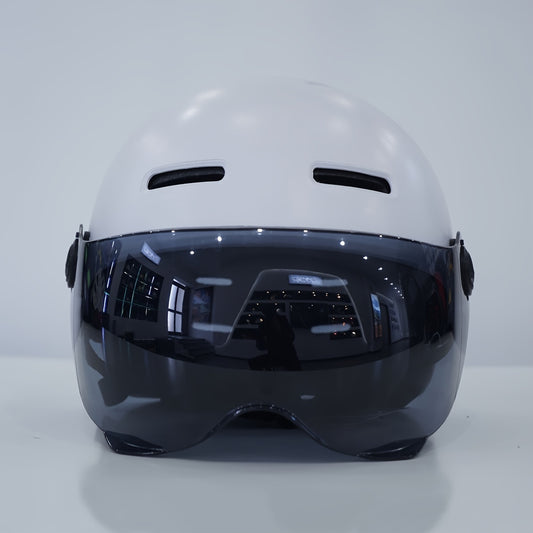 “Casco Dual: Ideal ciclismo y skate, ajustable, transpirable, 11 agujeros, forro desmontable.”